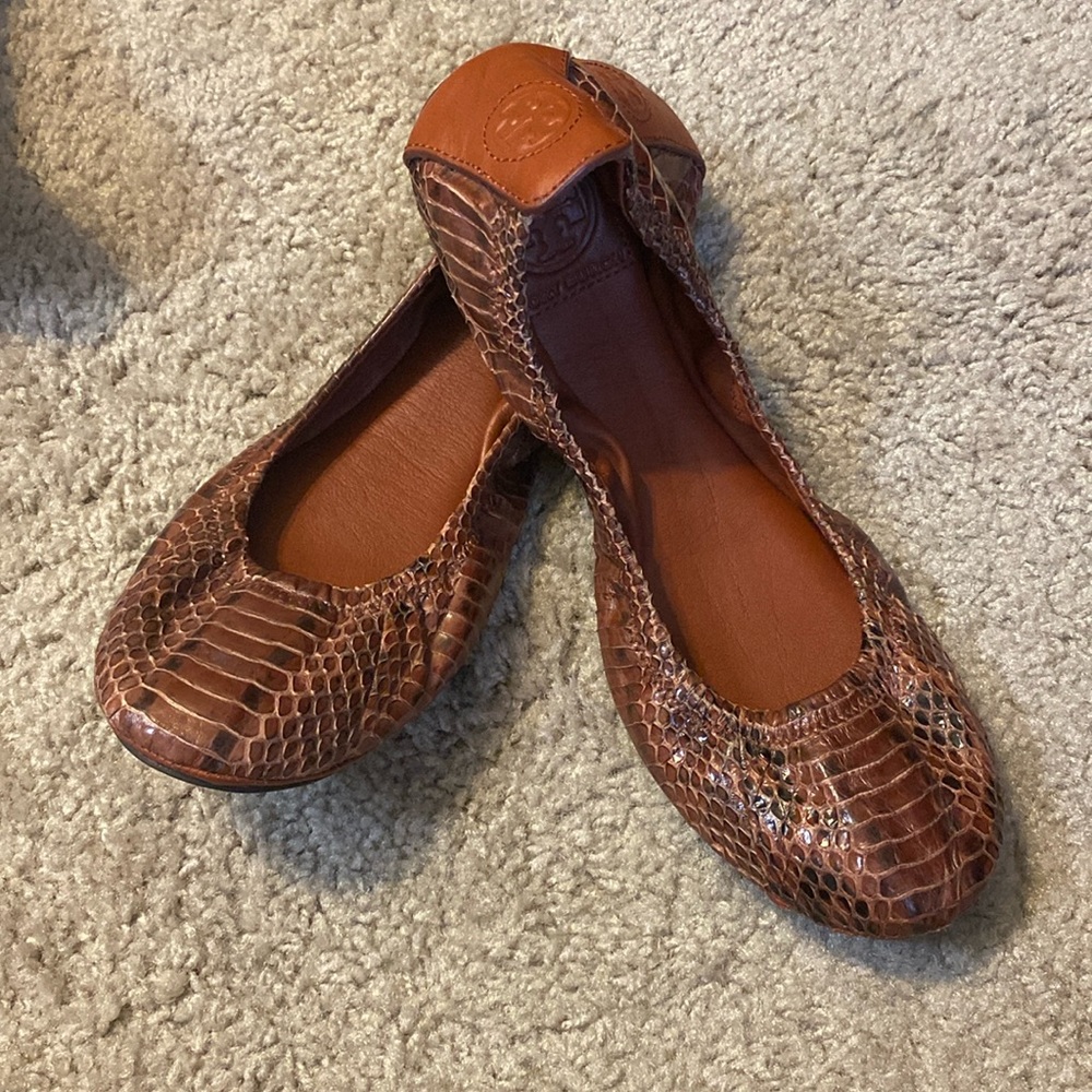 Tory Burch Brown Leather Snakeskin Flats